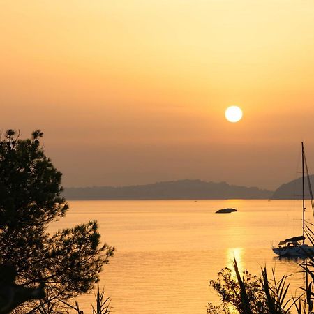 Nelinda Waterfront Accommodation Casamicciola Terme Luaran gambar