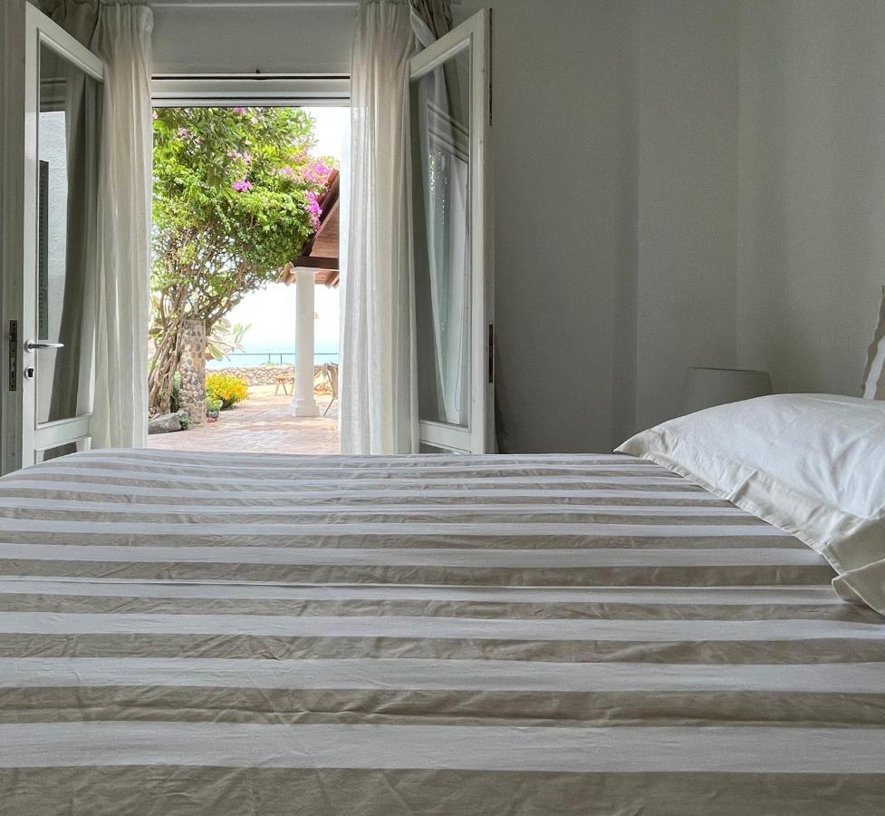 Nelinda Waterfront Accommodation Casamicciola Terme Luaran gambar