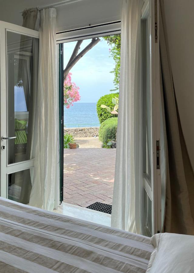 Nelinda Waterfront Accommodation Casamicciola Terme Luaran gambar
