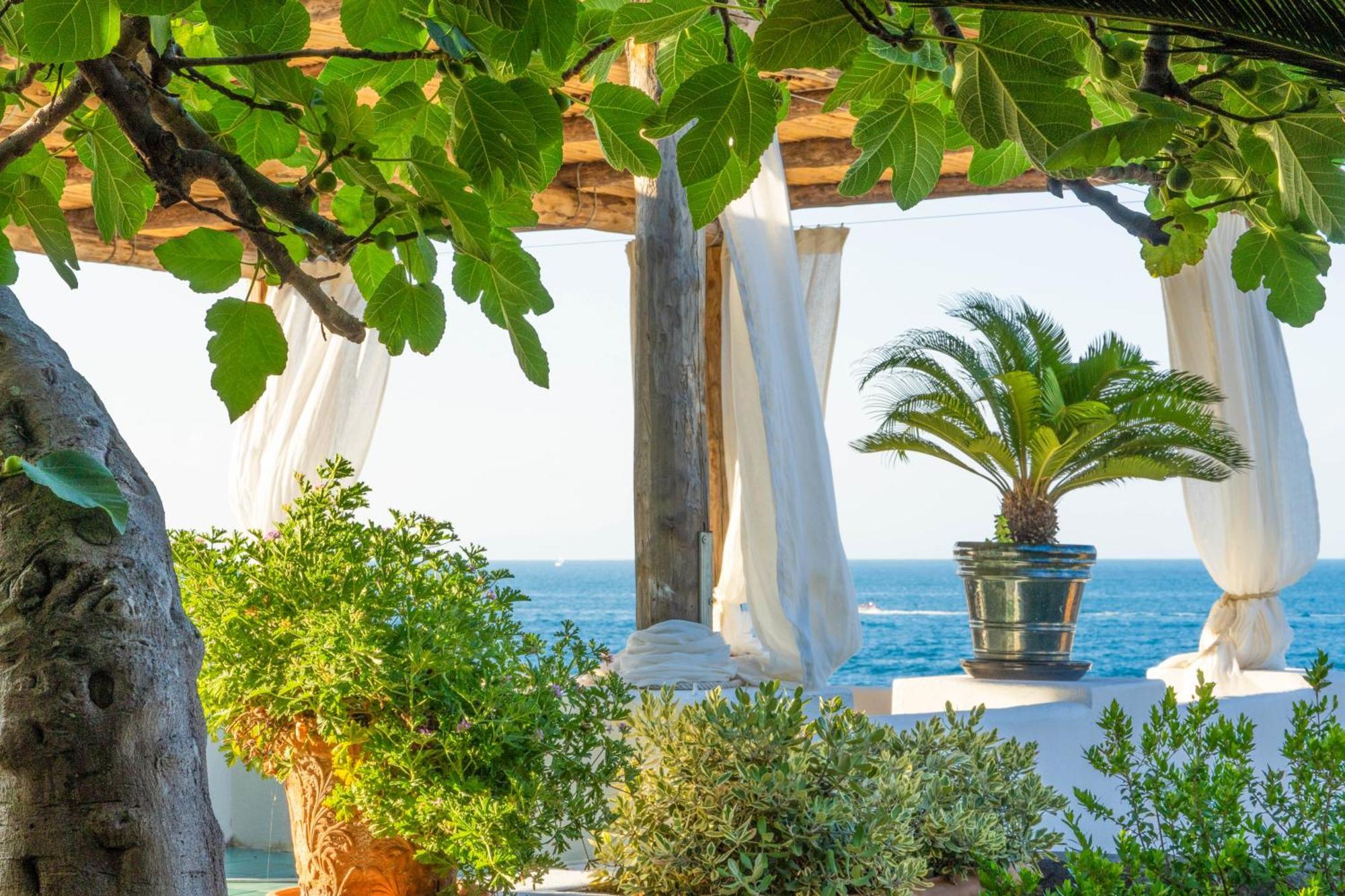 Nelinda Waterfront Accommodation Casamicciola Terme Luaran gambar