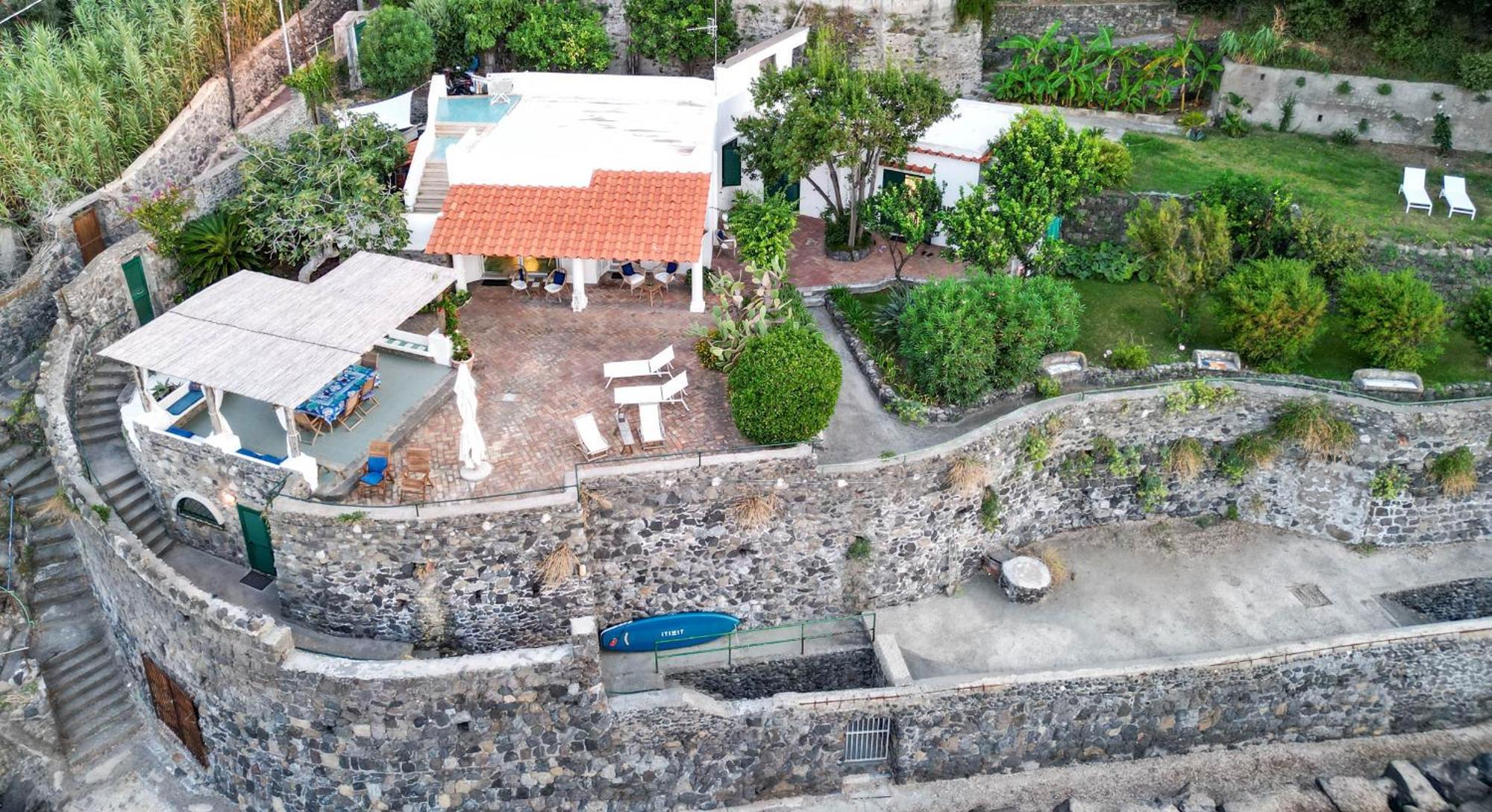 Nelinda Waterfront Accommodation Casamicciola Terme Luaran gambar