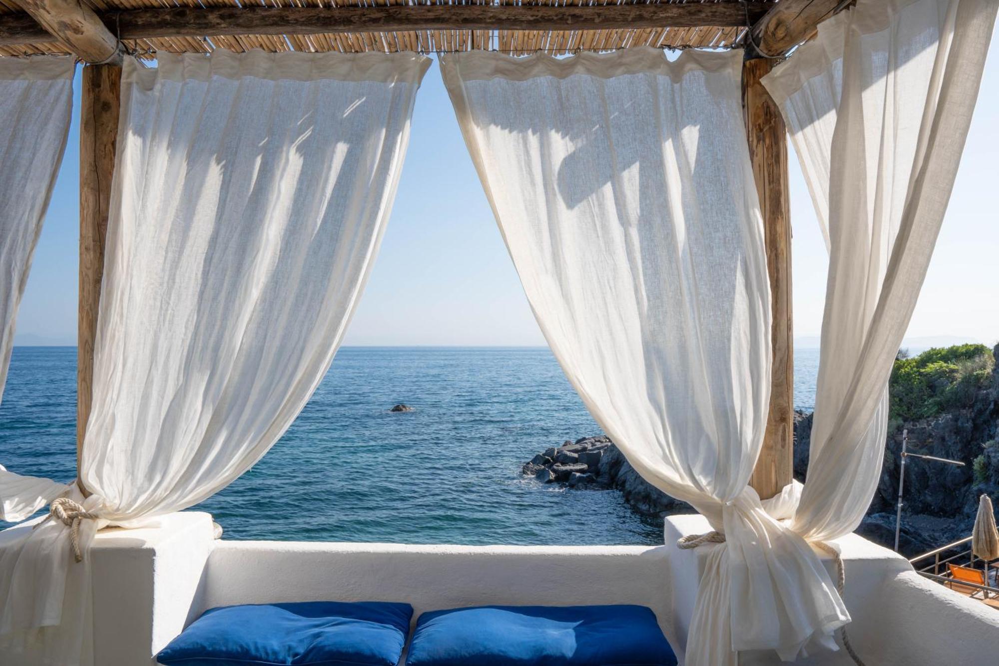 Nelinda Waterfront Accommodation Casamicciola Terme Luaran gambar